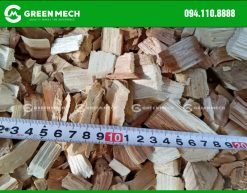 Wood chips from wood chipper GREEN MECH