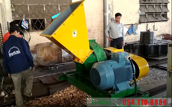 5 ton wood chipper installed in Binh Duong