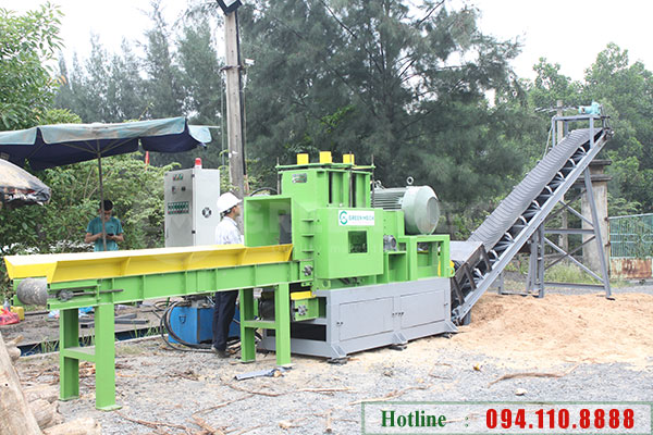 GREEN MECH wood crusher has cheap price and high quality