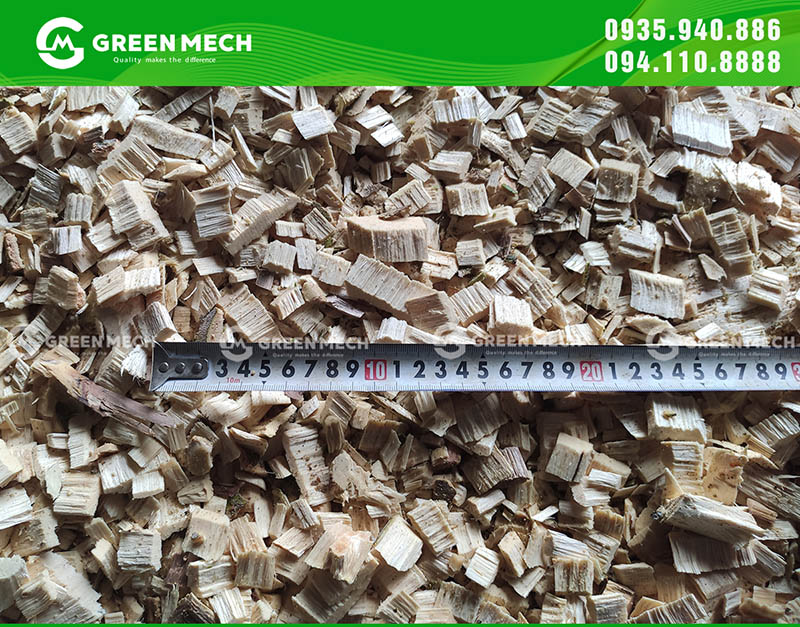 Wood chips come out uniform in size and meet export standards