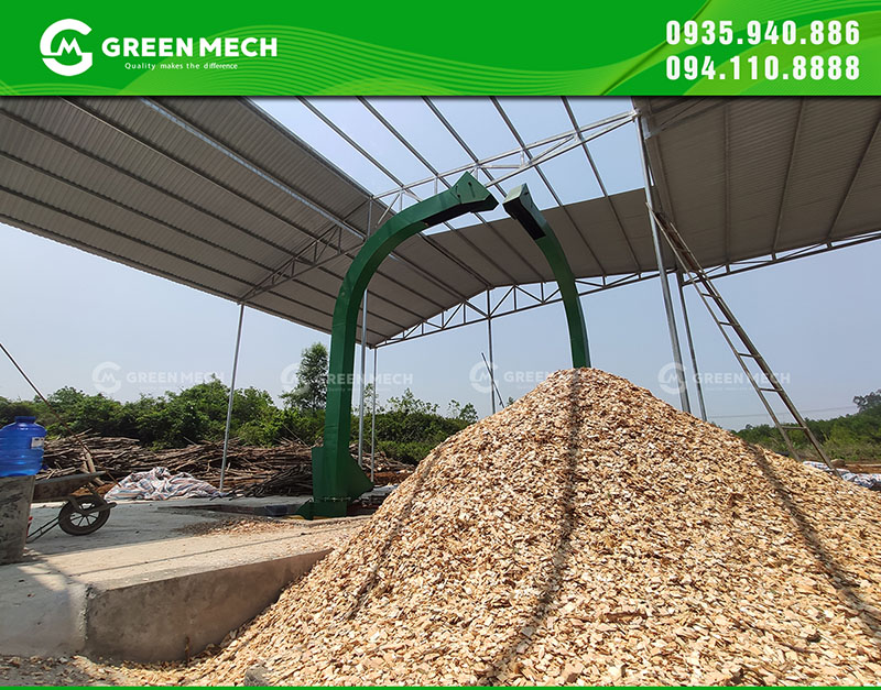 Installing 2 GREENMECH 5-ton wood chipper machines