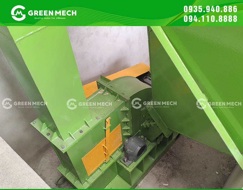 GREEN MECH wood chipper has a sturdy structure