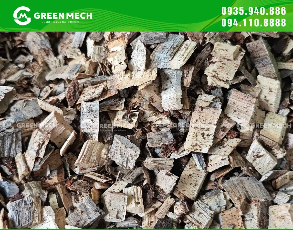 Installation of a 20-ton wood chipper in Can Tho