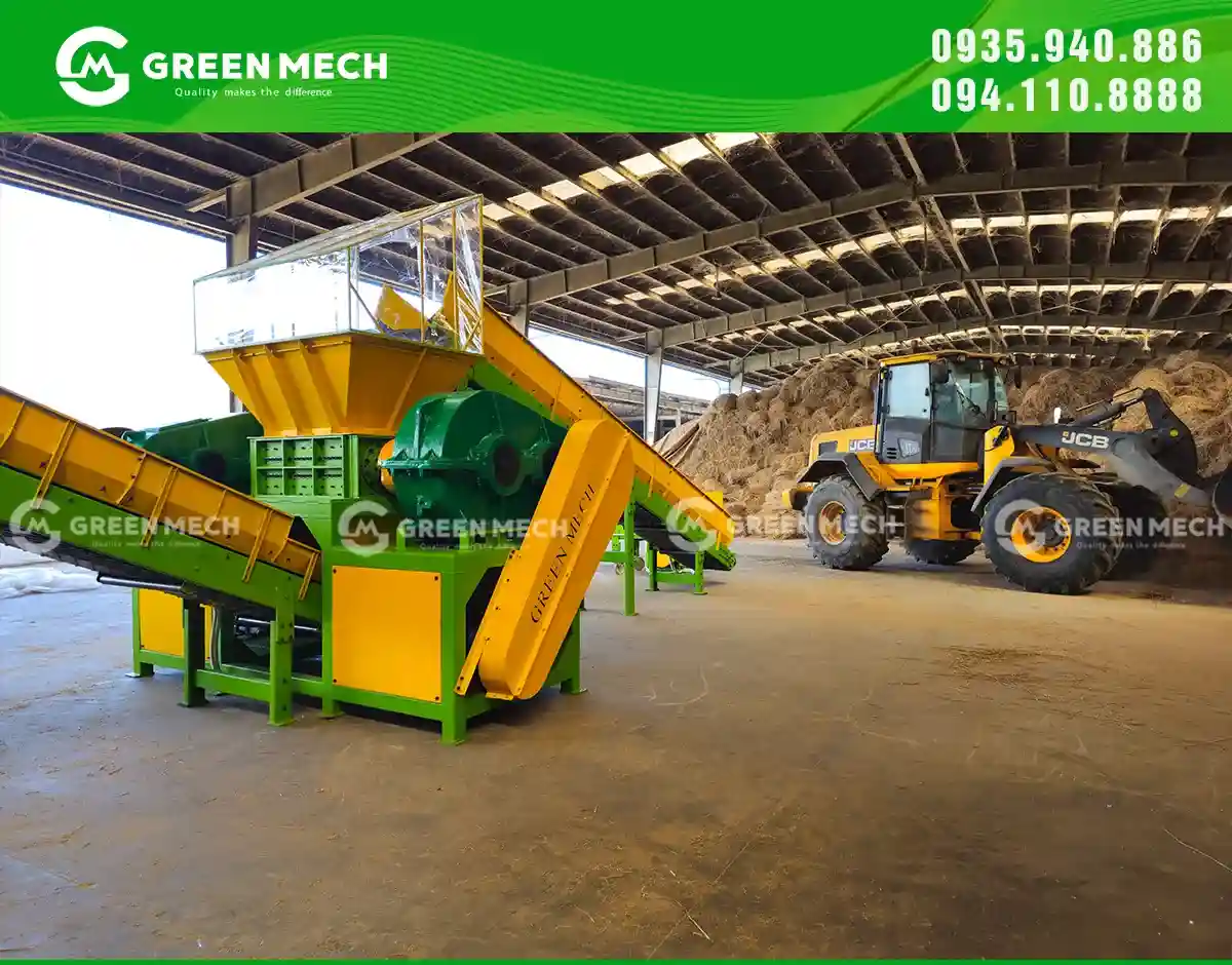 Installation of a dual-shaft shredder for the Vinamilk dairy farm in Quang Ngai.